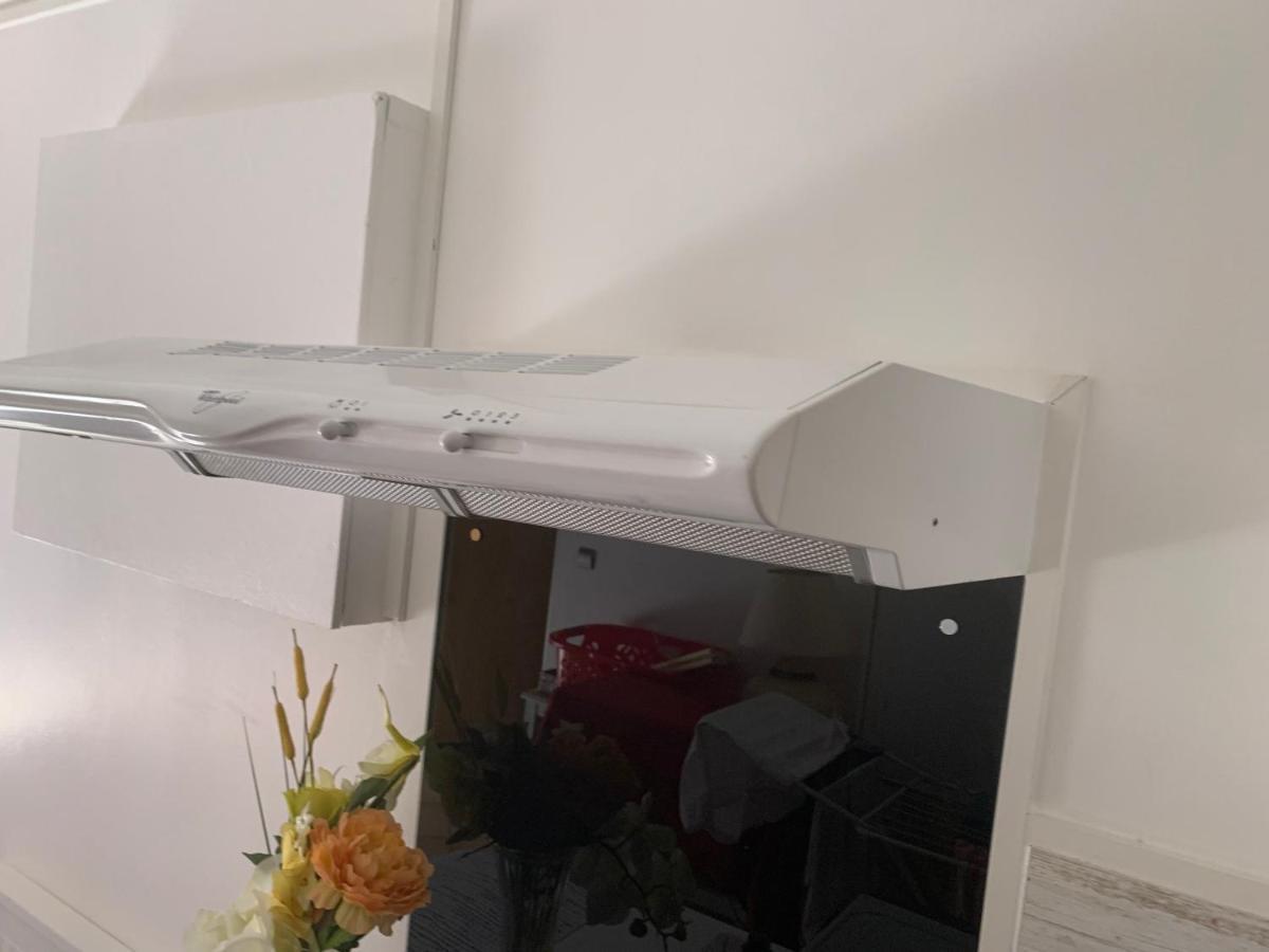 Joli Studio Tout Confort Avec Toutes Commodites Vaulx-en-Velin Zewnętrze zdjęcie